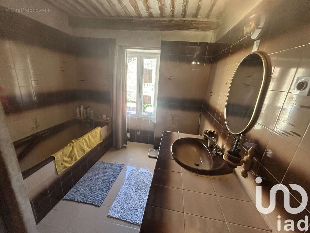 Photo 2 - Maison à ARAMON