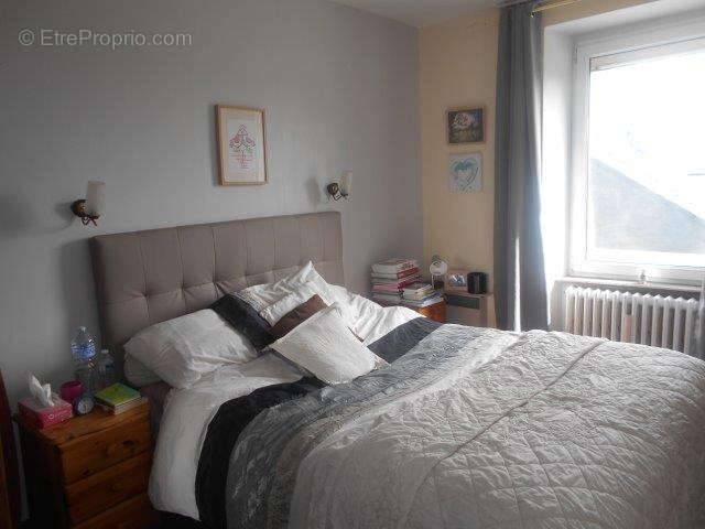 Maison d'environ 105 m2 avec 3 chambres + local professionnel  sur terrain de 1173 m2 - photo 5
