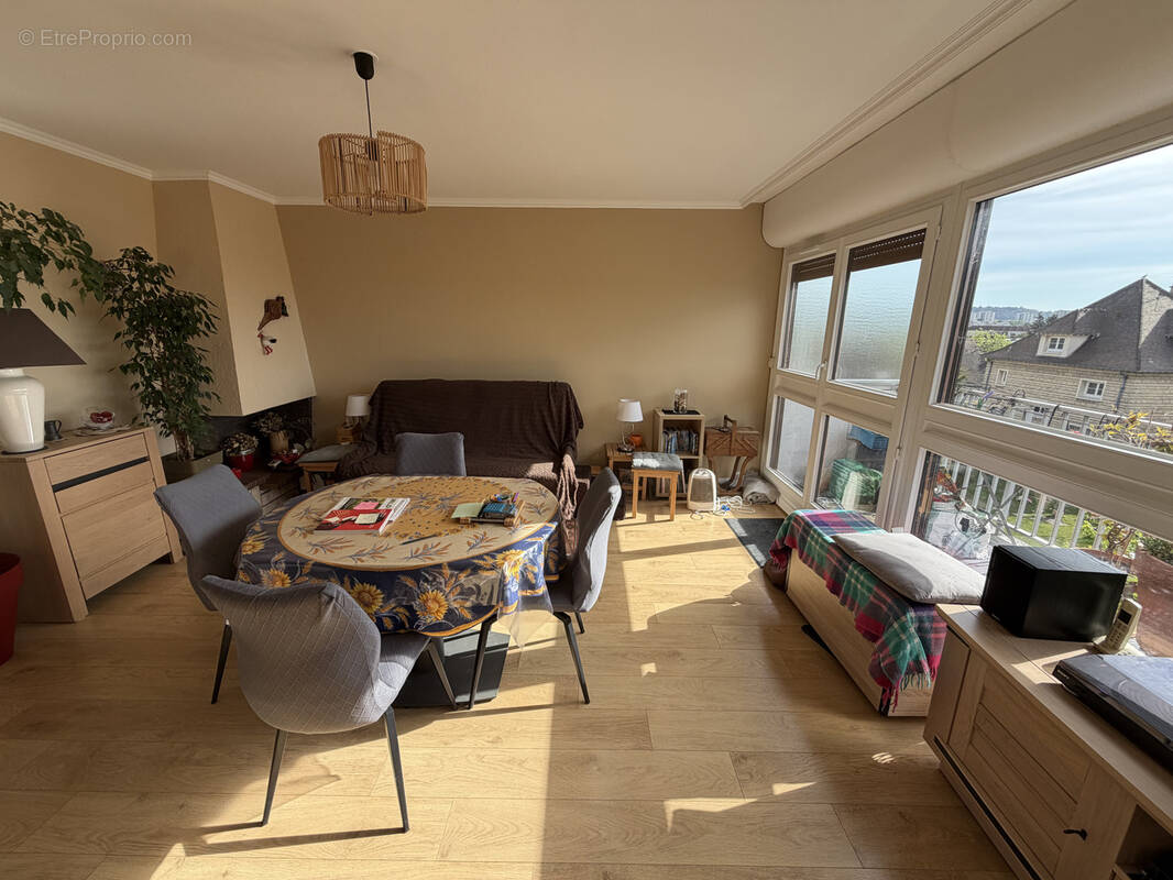 Appartement à EAUBONNE