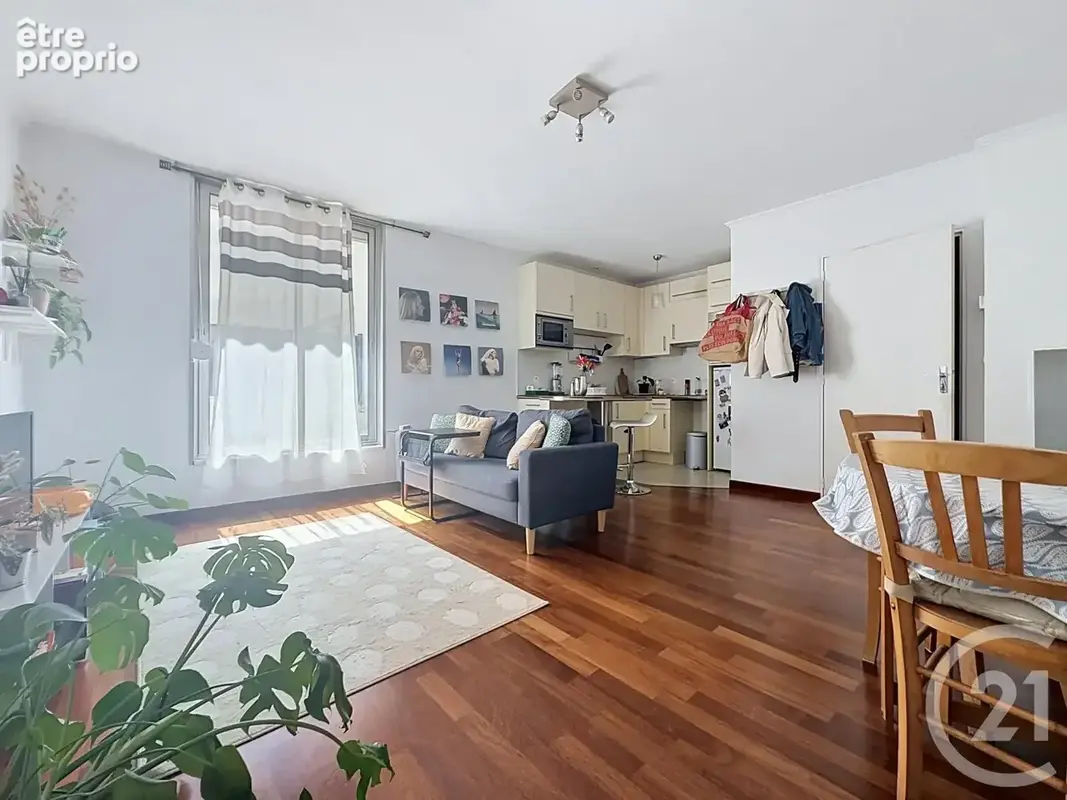 Appartement 44 m² à Reims  - photo 2