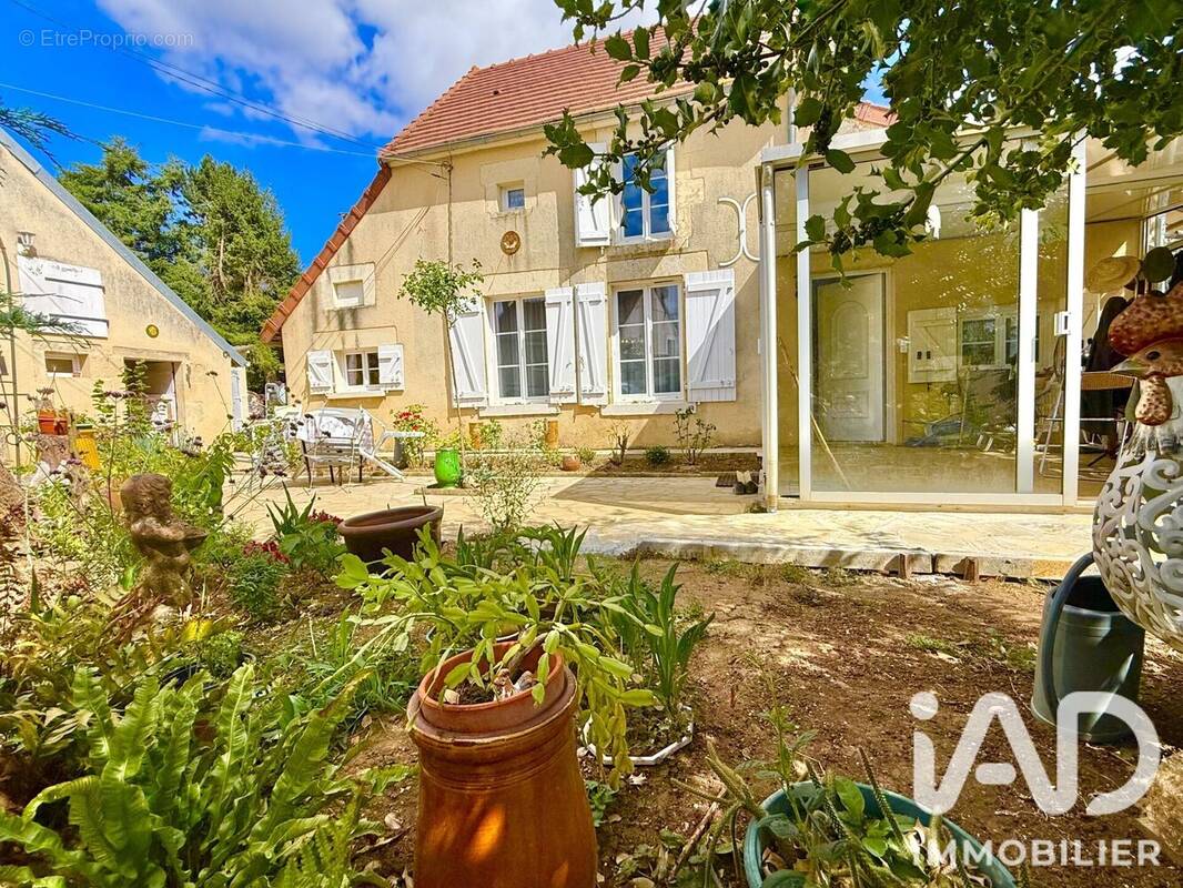 Photo 1 - Maison à DONZY