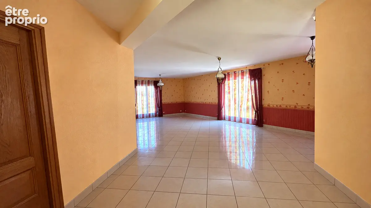 Maison  7 pièce(s) 150 m2 SEGRE - photo 5