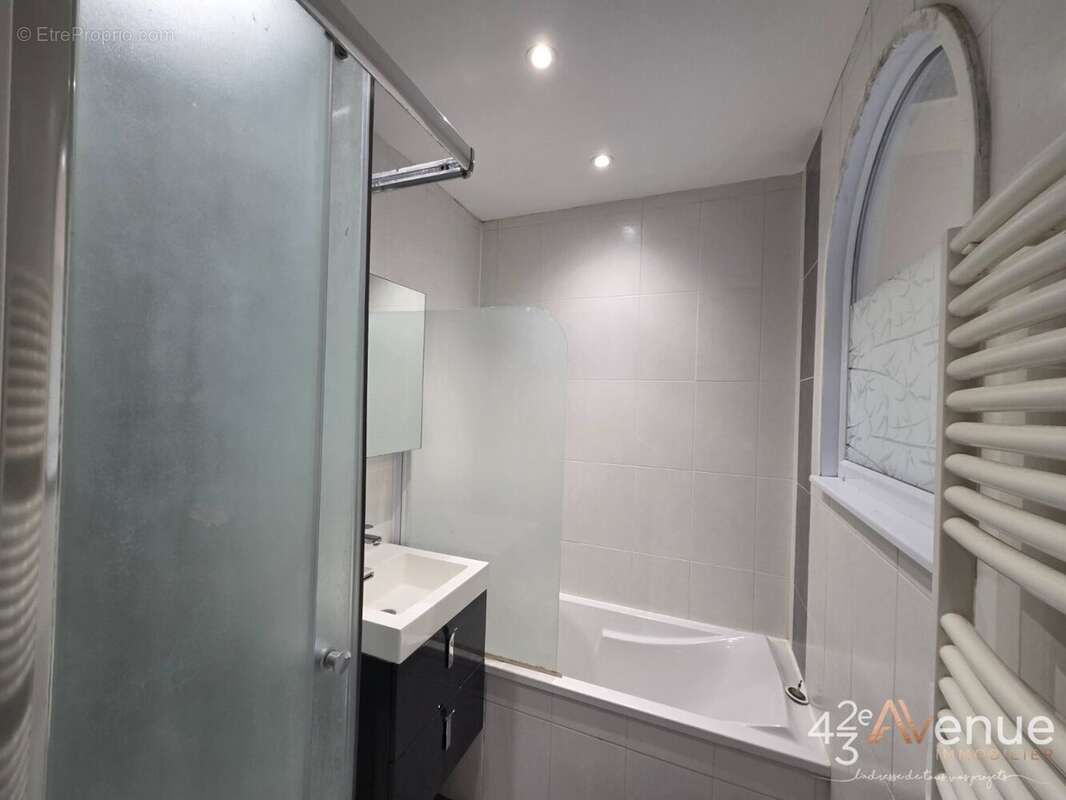 Appartement à SAINT-ETIENNE