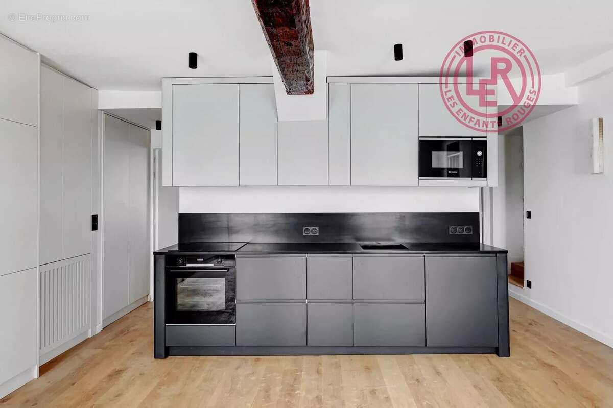 Appartement à PARIS-3E