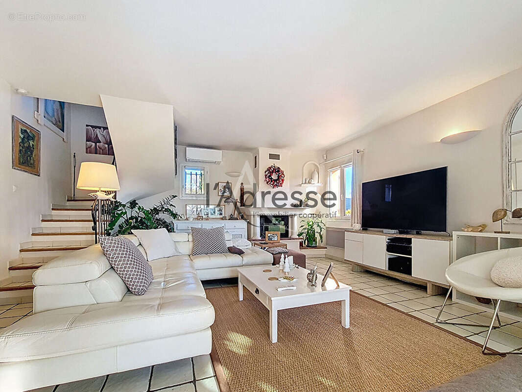 Maison à LES ADRETS-DE-L'ESTEREL