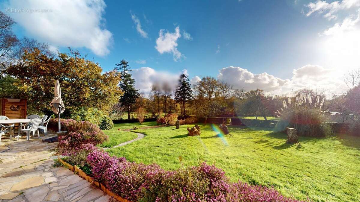 Maison à BEAUMONT-HAGUE