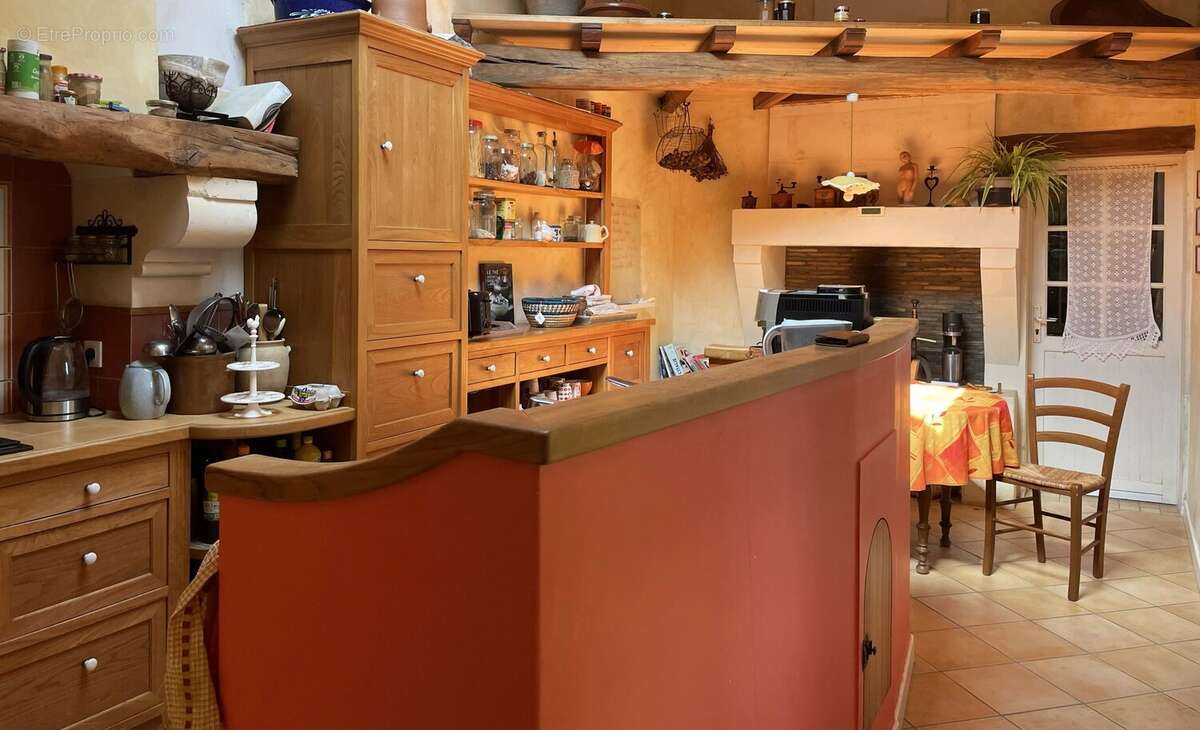 Maison de village de caractère à proximité de Saintes - photo 4