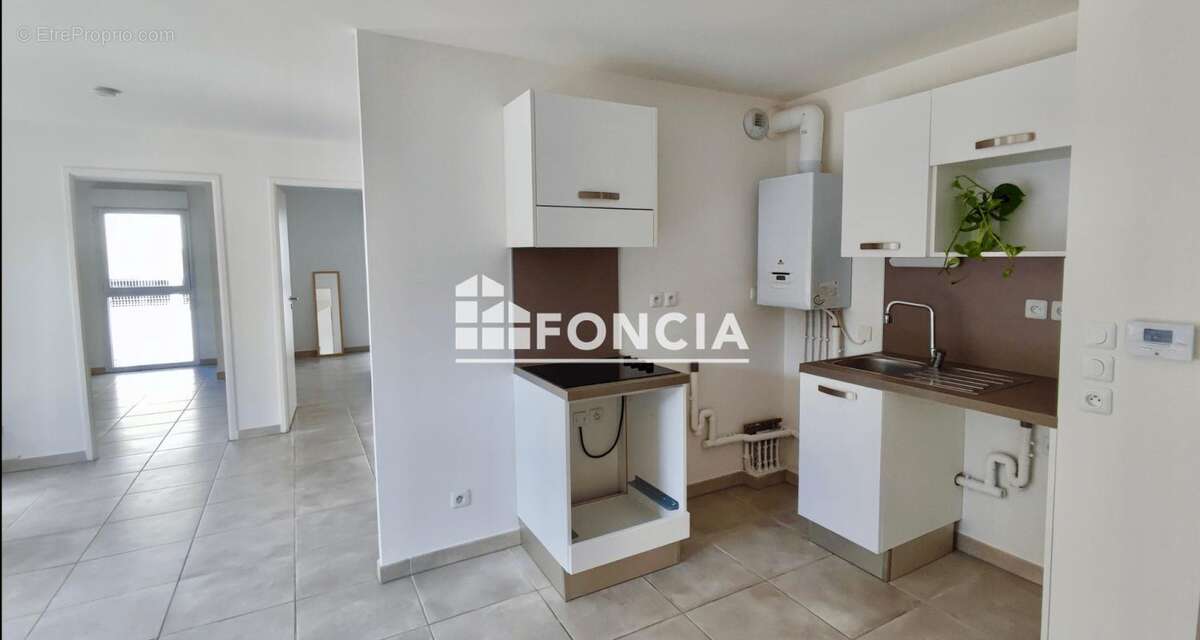 Sete-appartement t3 - terrasse-parking ferme privatif-proche gare - photo 2