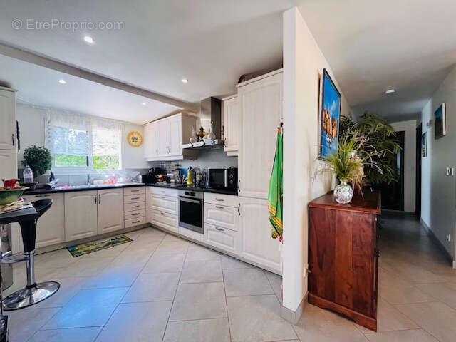 Maison à ROQUEBRUNE-SUR-ARGENS