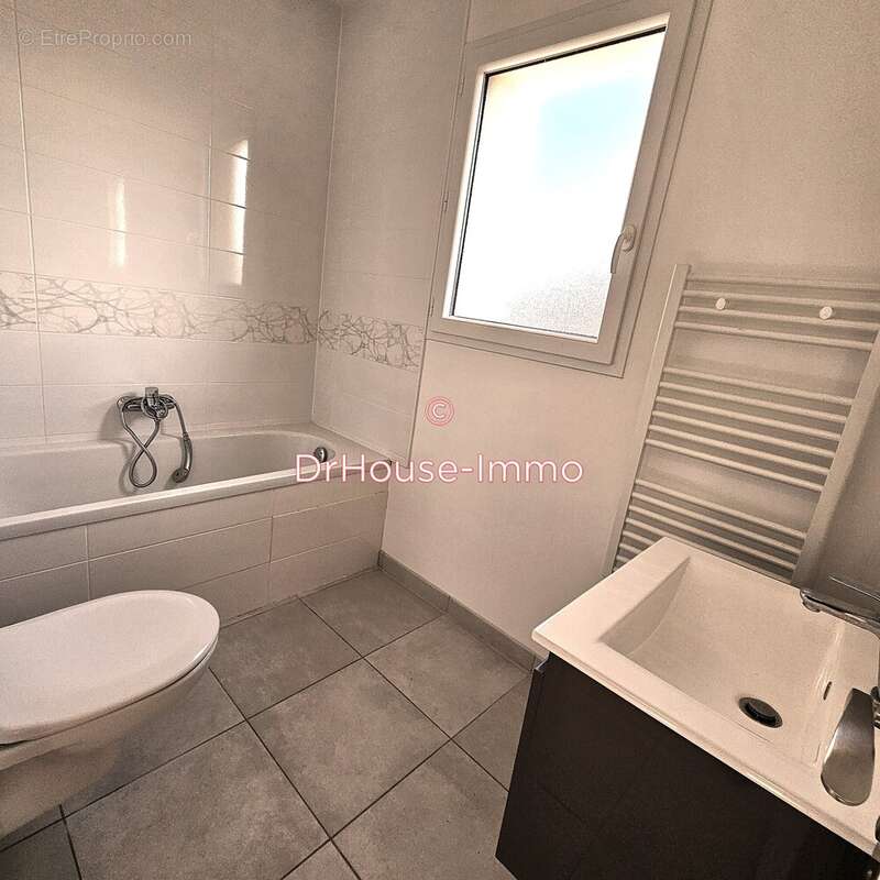 Maison à BREVIANDES