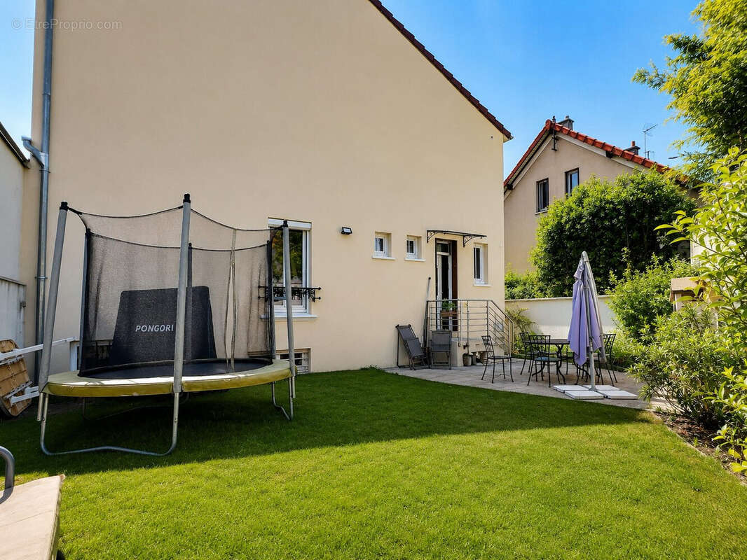 Maison 103 m² à Saint-Maur-Des-Fosses  - photo 9