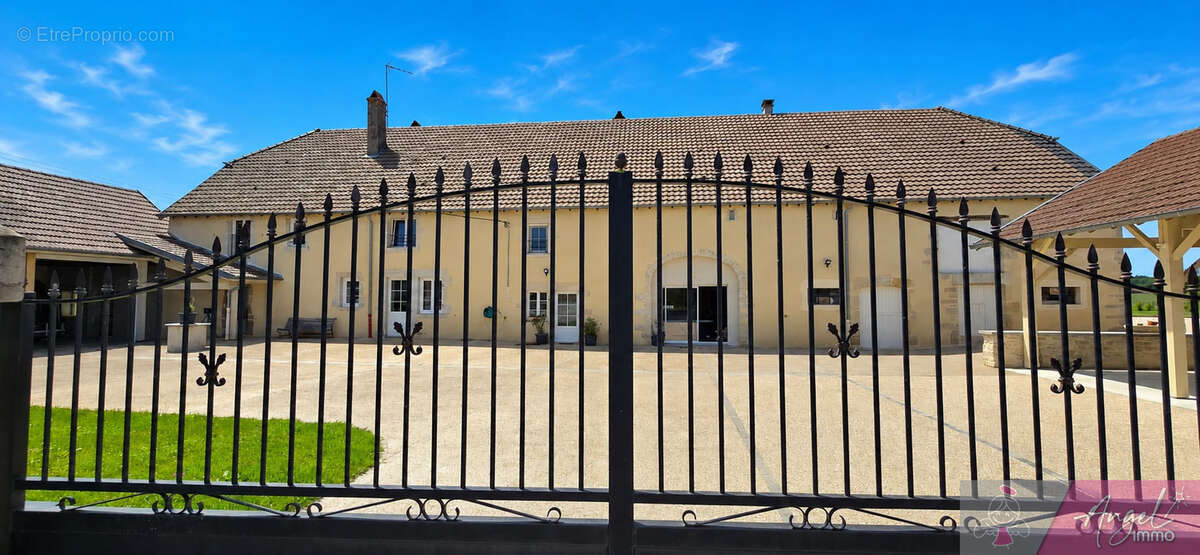 Maison à DAMMARTIN-MARPAIN
