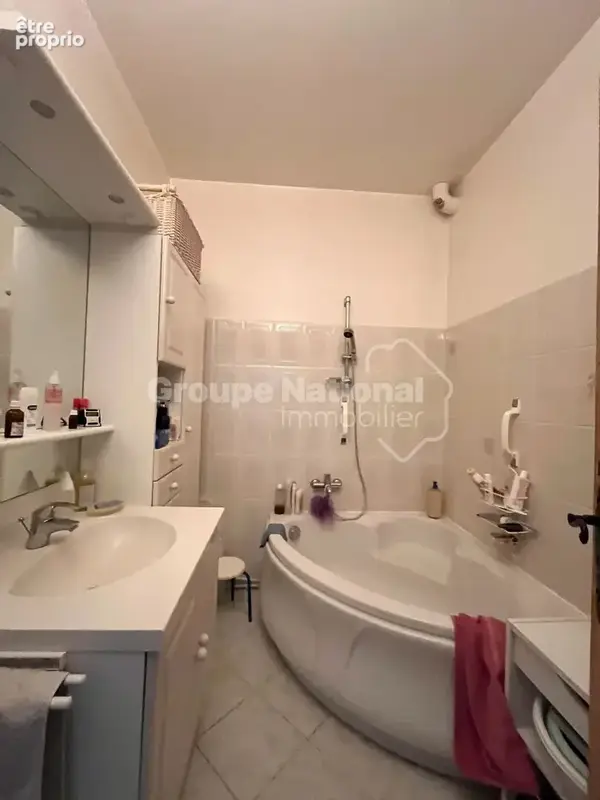 Rez de Jardin de 168M2 - 4 chambres - Piscine - photo 6