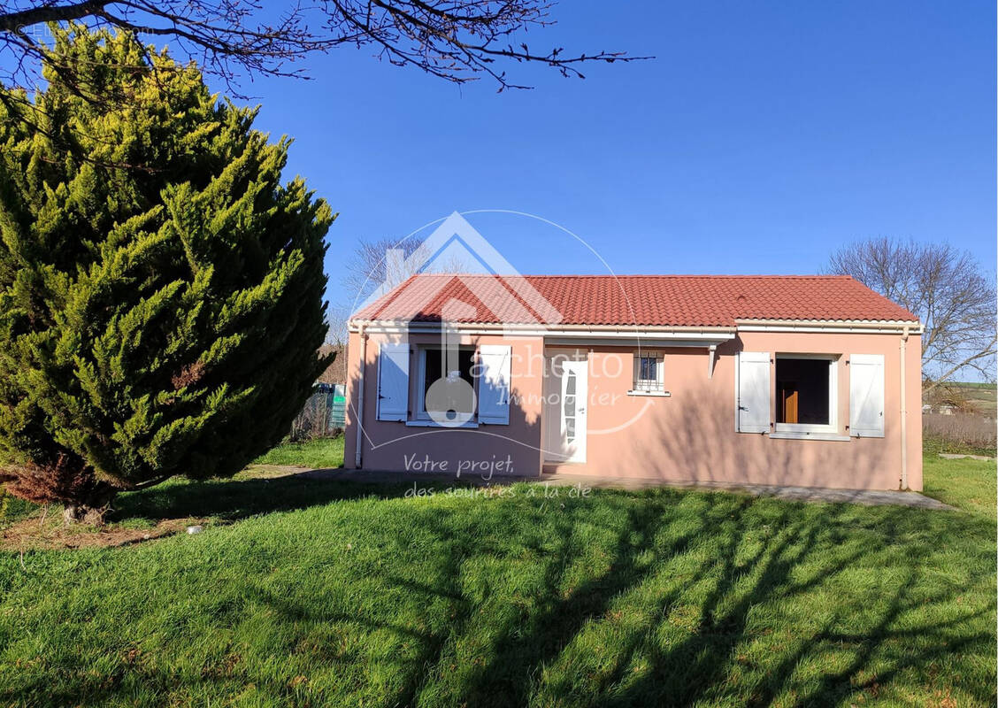 Maison à AIGUEPERSE