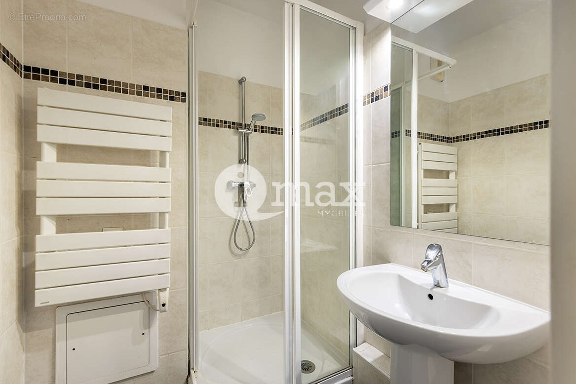 Appartement à LEVALLOIS-PERRET