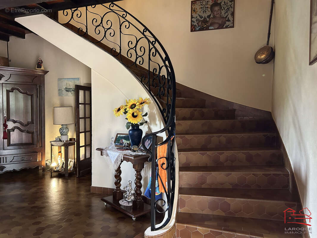 Maison à LAROQUE-TIMBAUT