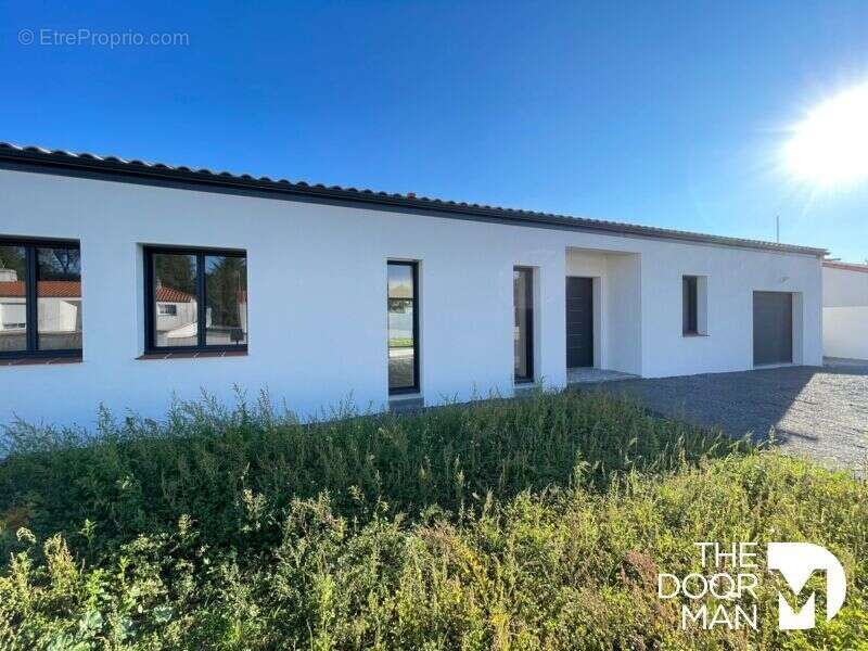 Maison à BOIS-DE-CENE