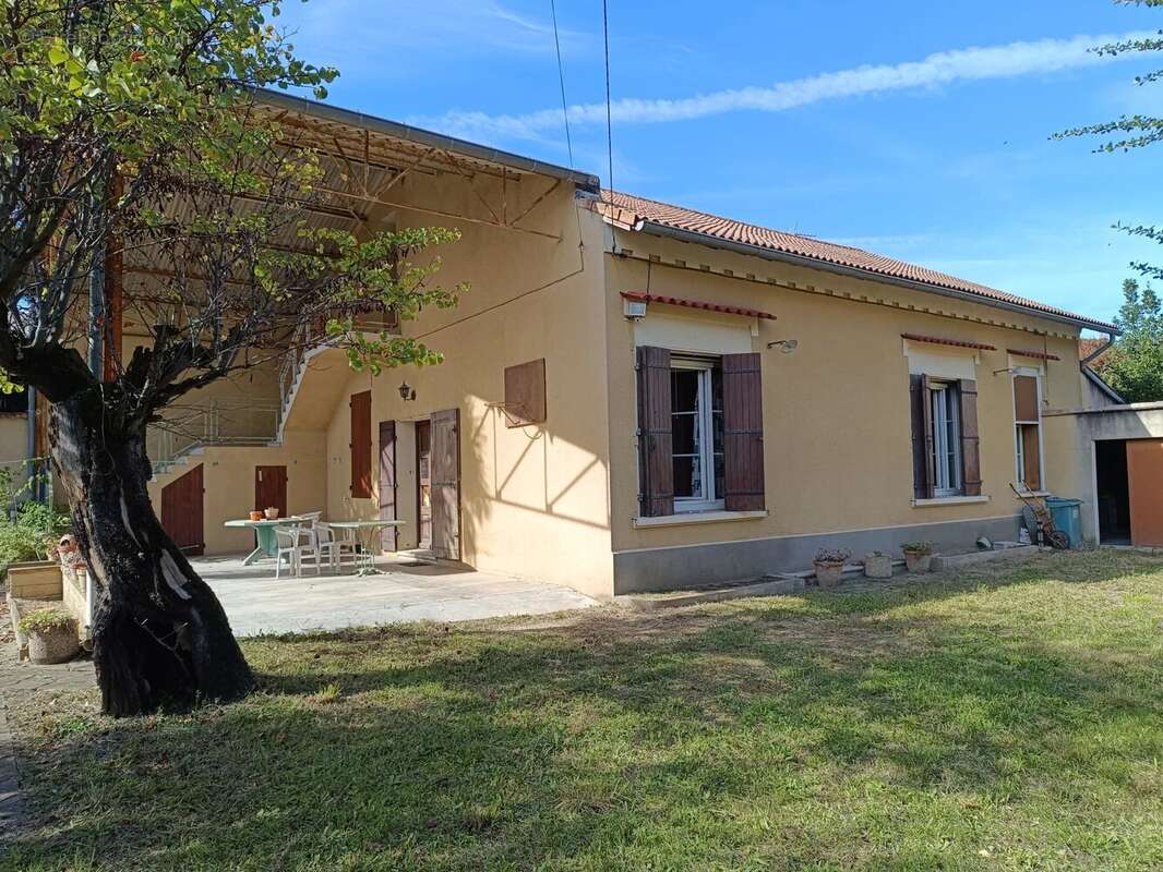 Maison à MONTELIMAR