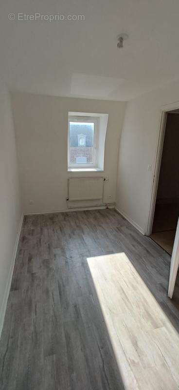 WAZIERS  654 rue Faidherbe - photo 8