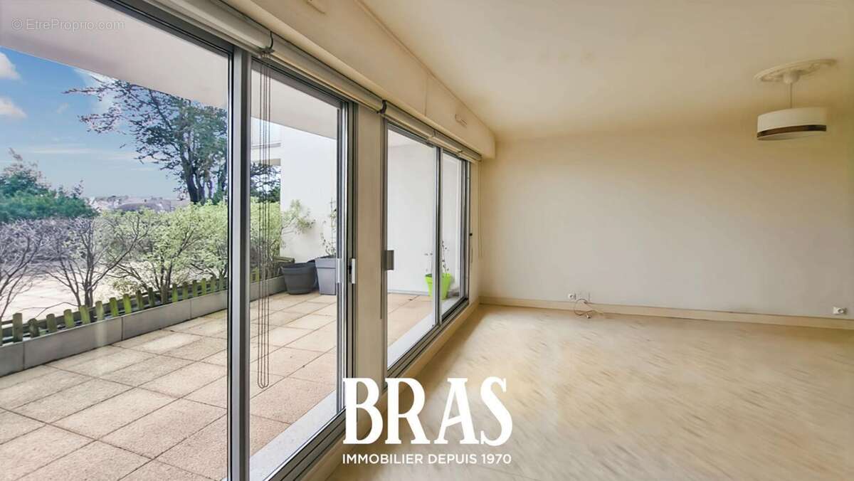 Appartement à LE POULIGUEN