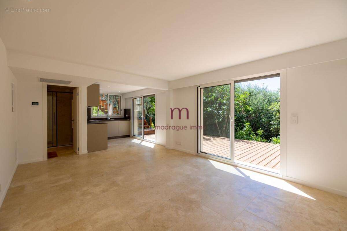 Maison 232 m² à La Turbie  - photo 11