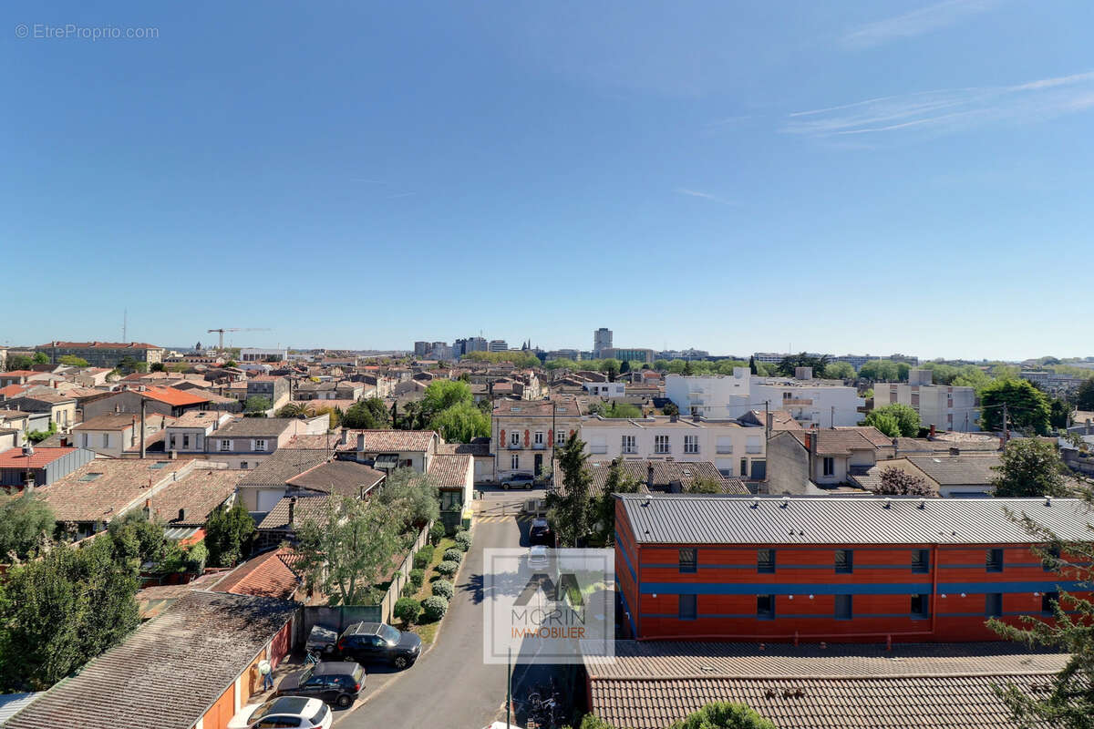 Appartement à BORDEAUX