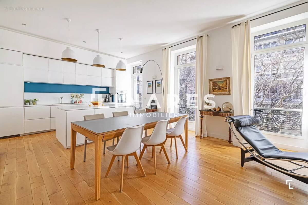 Appartement à MARSEILLE-6E
