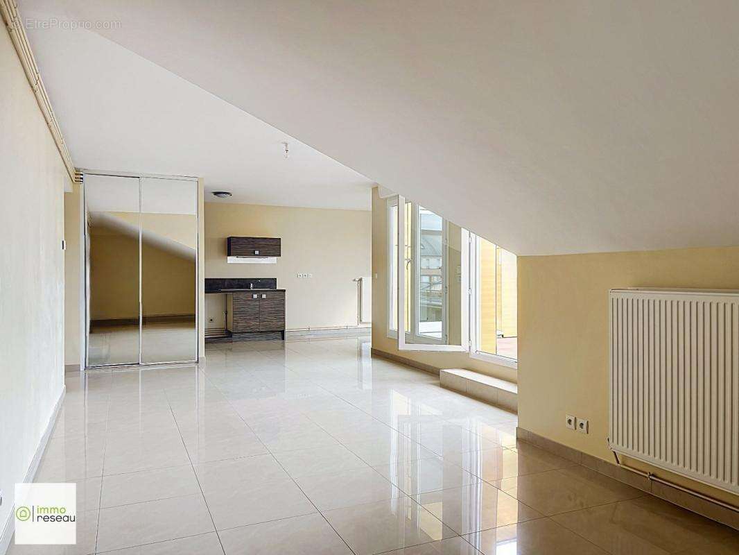 Appartement en résidence - photo 2