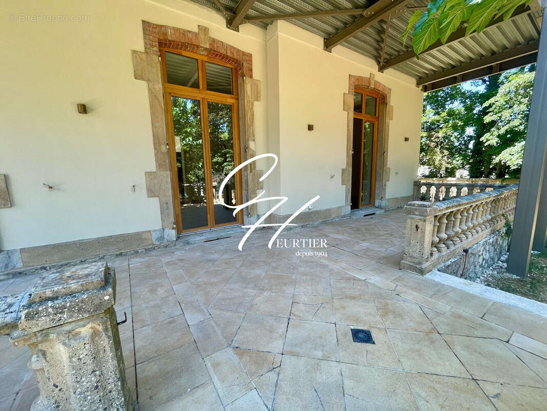 Appartement à LE PONT-DE-CLAIX