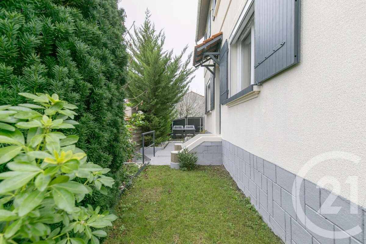 Maison à CHAMPIGNY-SUR-MARNE