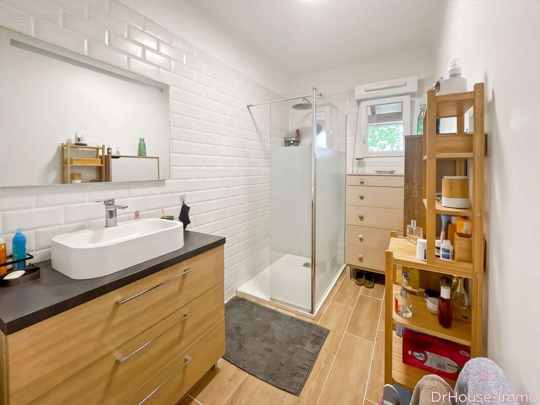 Maison à SAINT-MEDARD-DE-PRESQUE