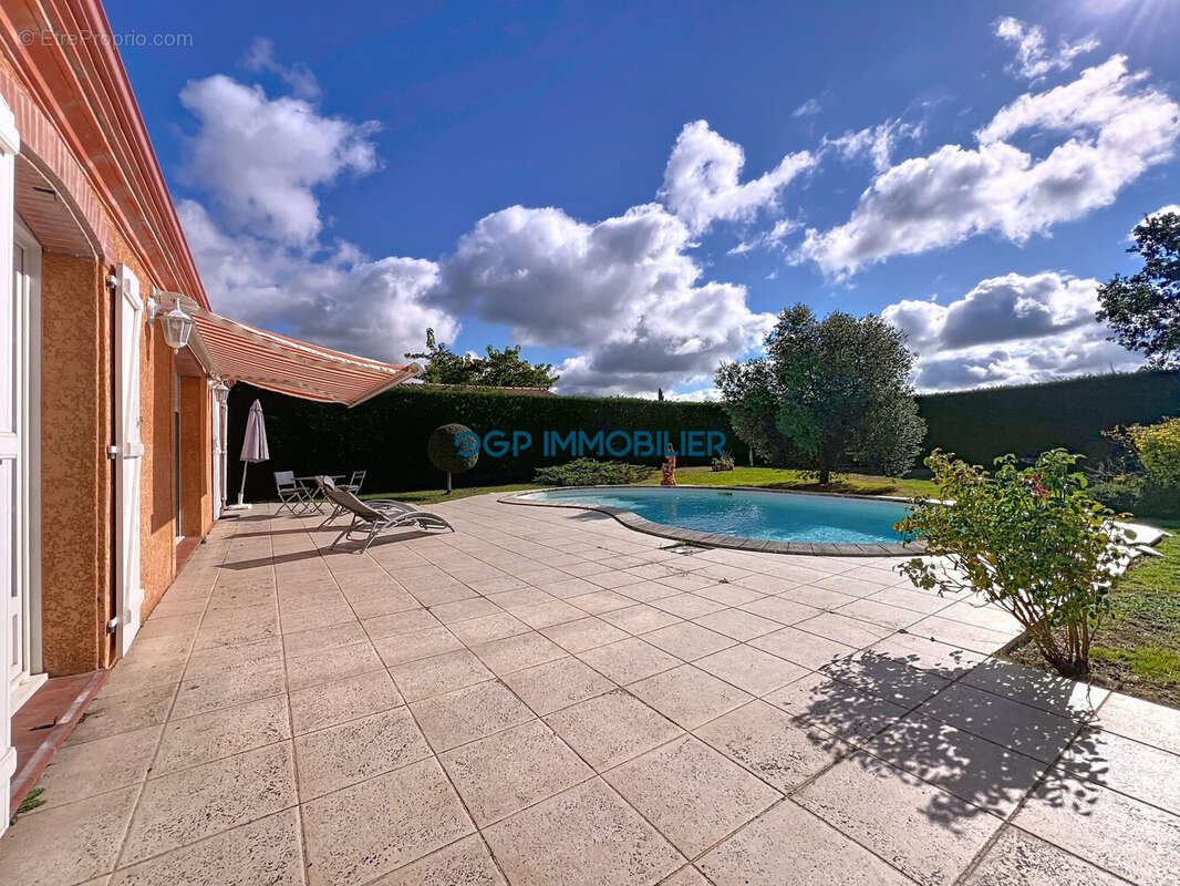 Maison à SAINT-SULPICE