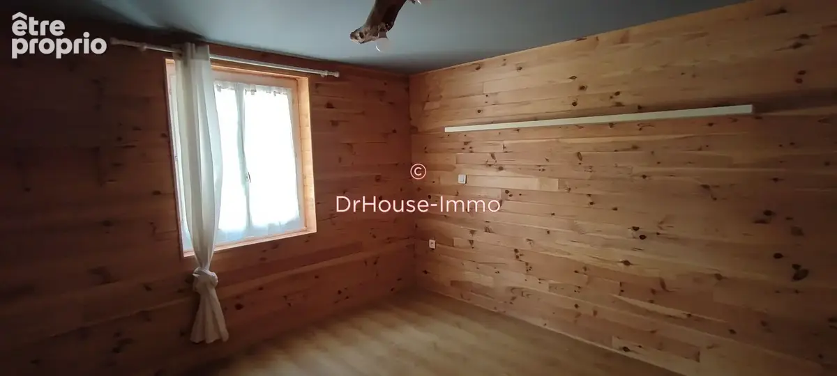 Maison 7 pièces 140 m² à vendre à Langeac (43300) - photo 25