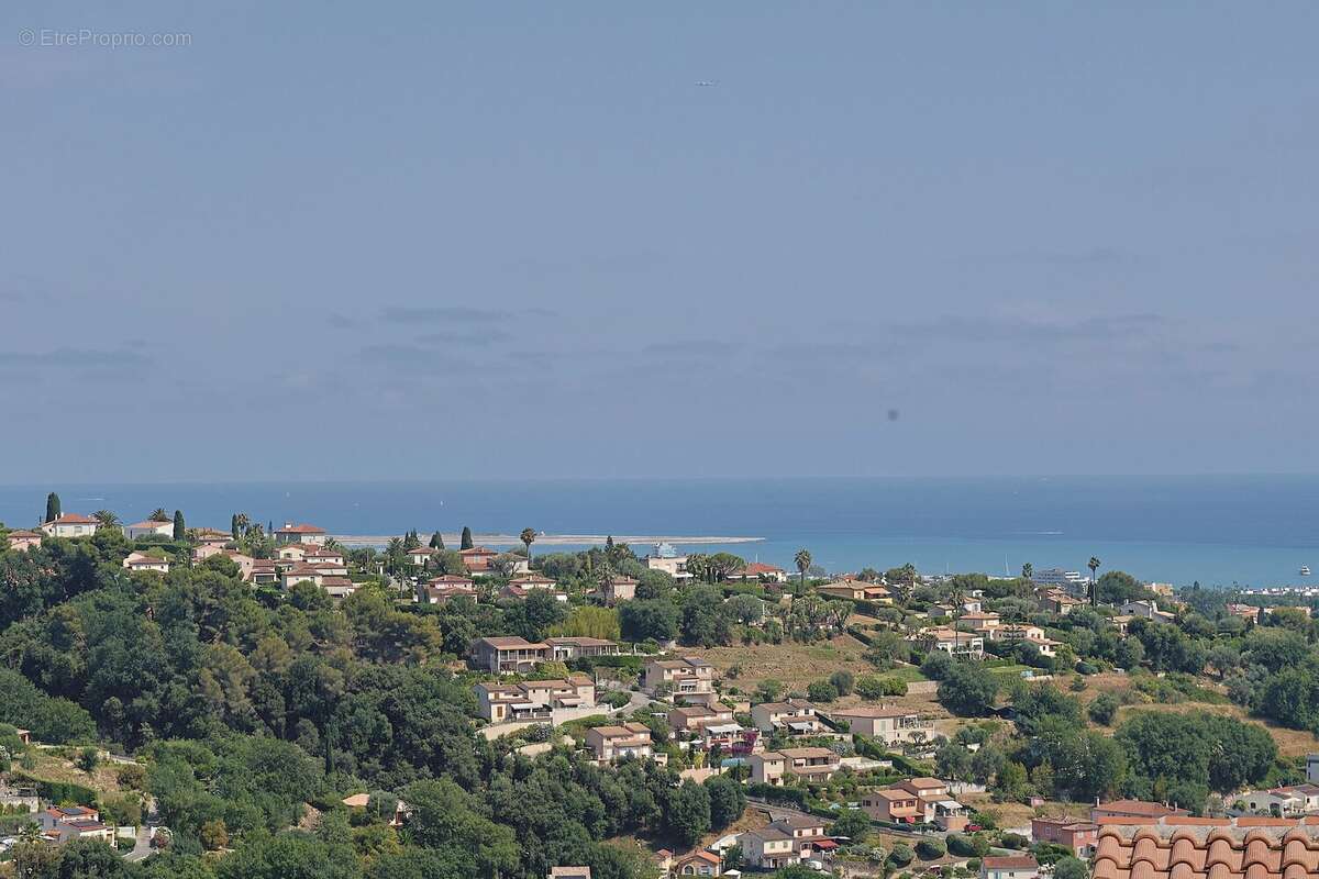 Maison à CAGNES-SUR-MER