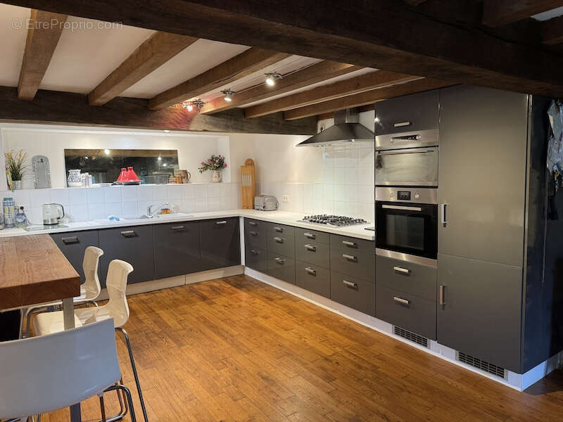 Maison à CHAMPAGNE-ET-FONTAINE