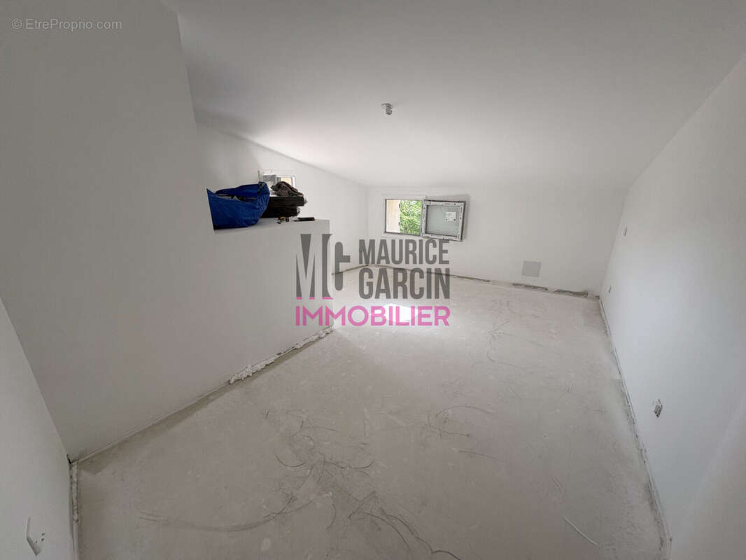Appartement à VACQUEYRAS