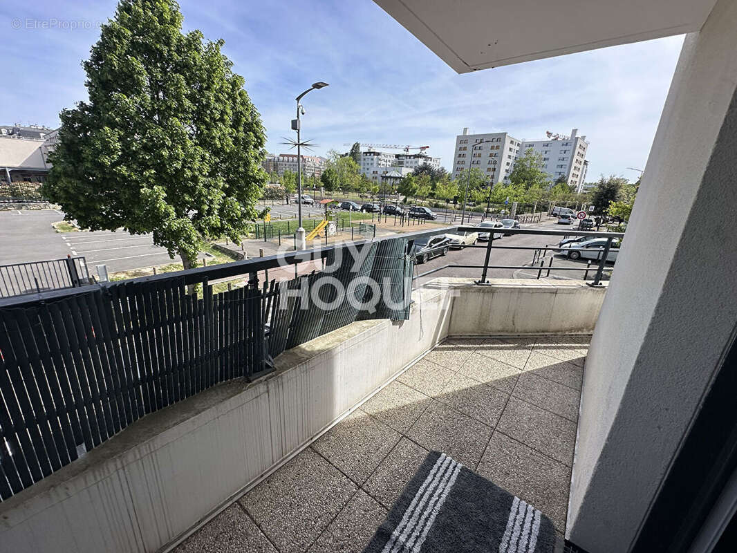 Appartement à LE BLANC-MESNIL