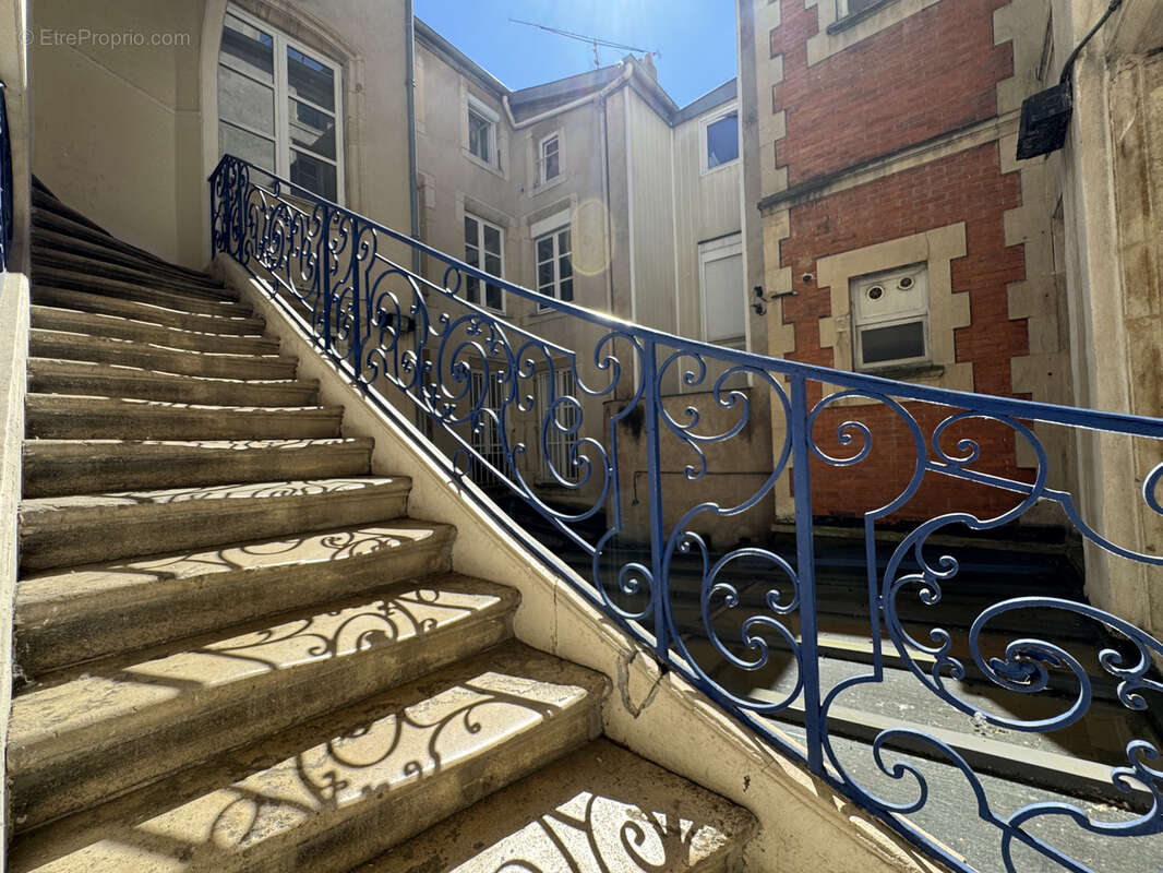 Nancy / centre ville f4 de caractere 104m2 + caves - photo 10