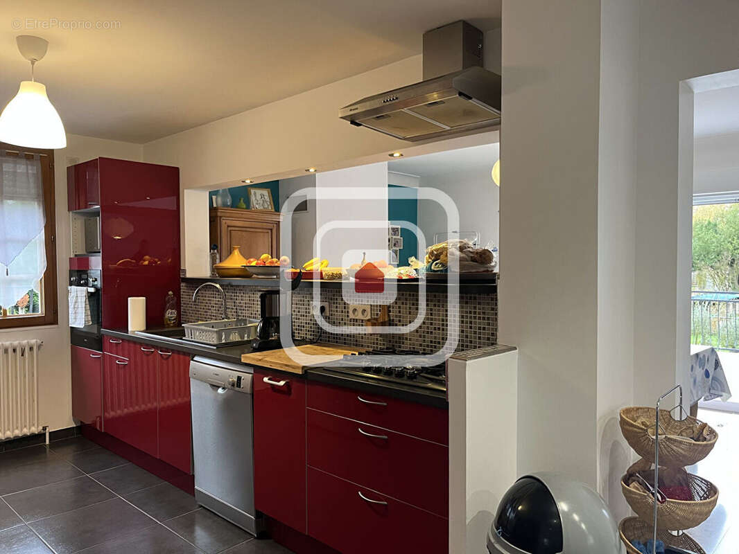 Maison à VAILLY-SUR-AISNE