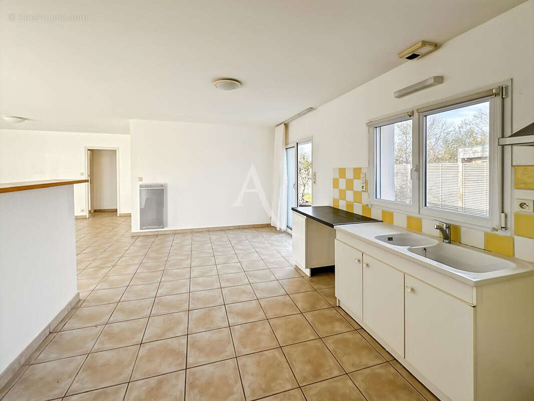 Maison à LE PERRIER