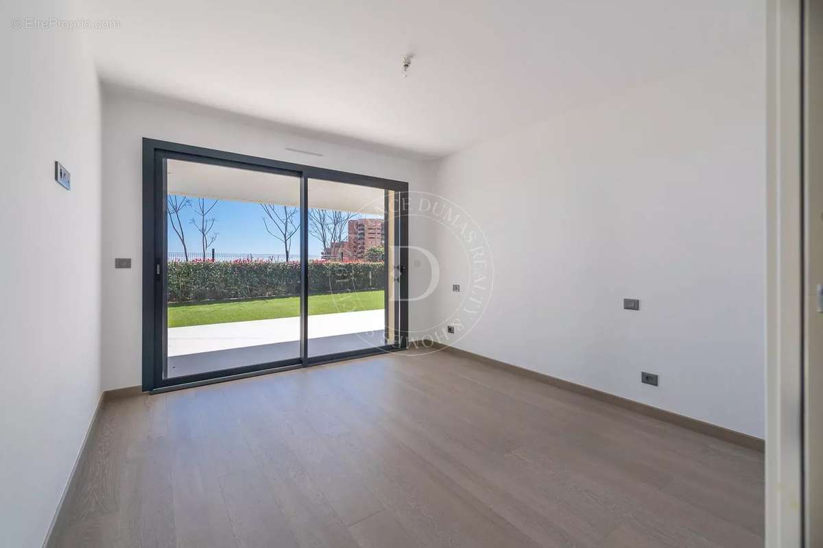 Appartement à ROQUEBRUNE-CAP-MARTIN