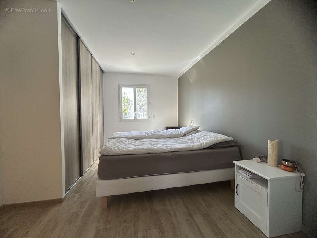 Maison à SAINT-QUENTIN-LA-POTERIE