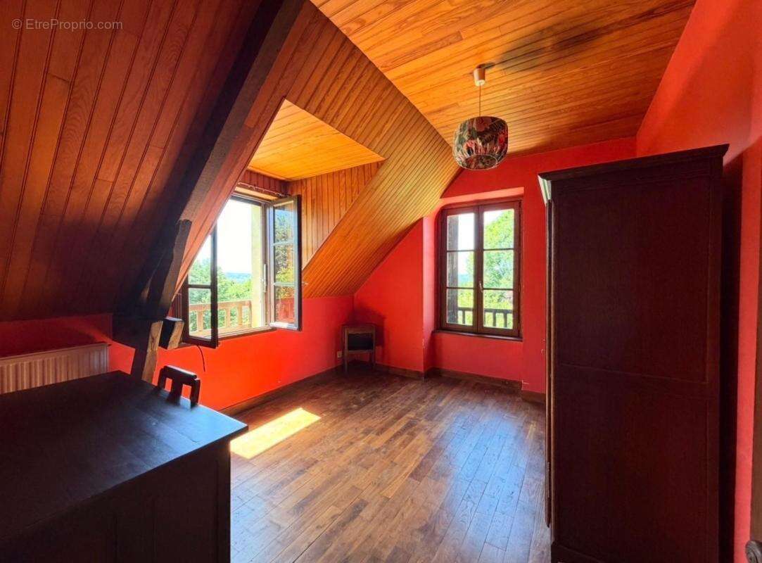 Maison à MALESTROIT