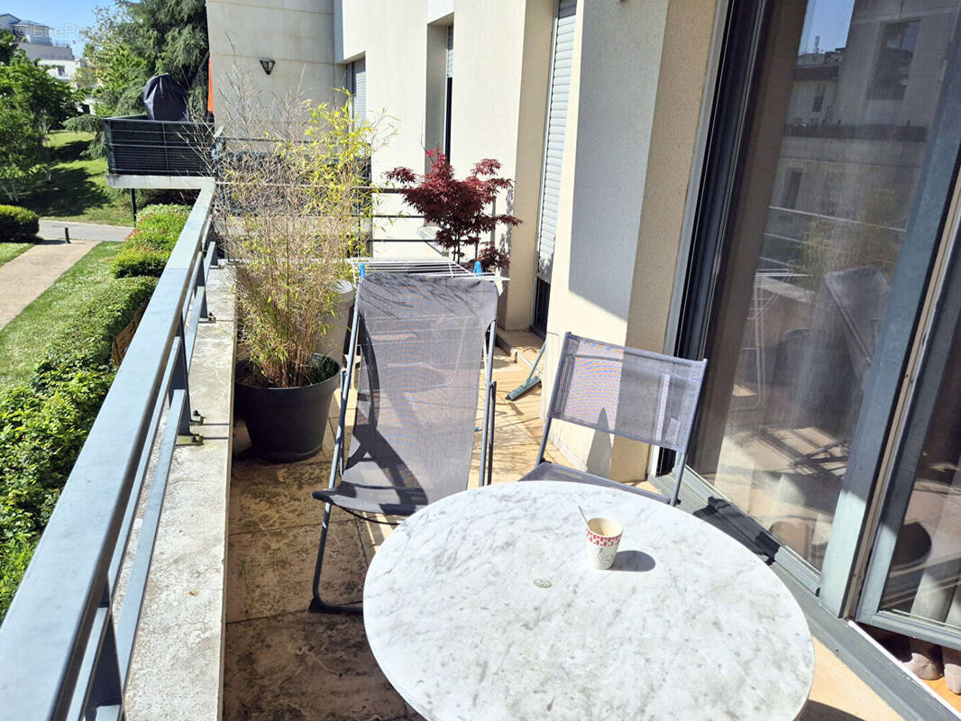 Appartement à ELANCOURT