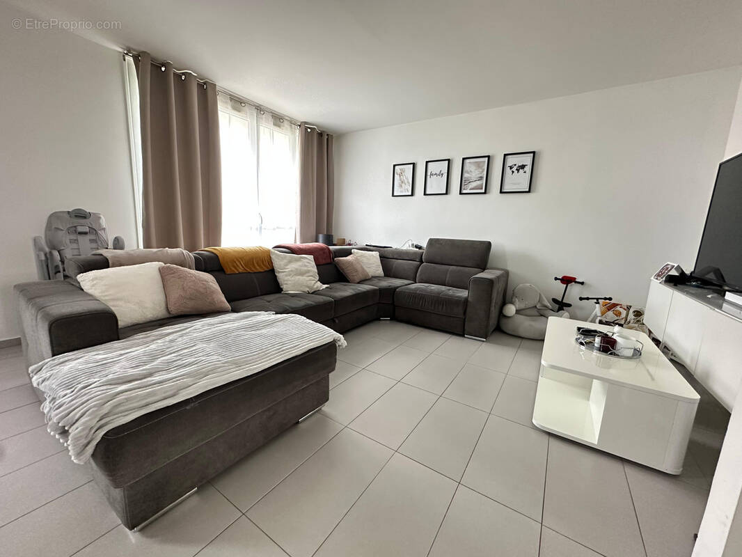 Appartement à SAINT-MICHEL-SUR-ORGE