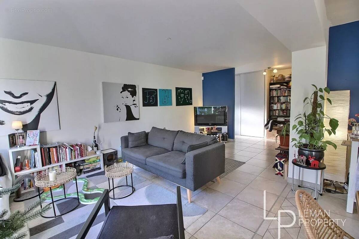 Maison à CHENS-SUR-LEMAN