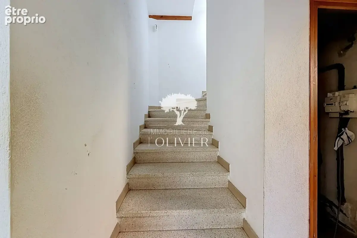 Maison 4 pièces 300 m² à vendre à Apt (84400) - photo 4
