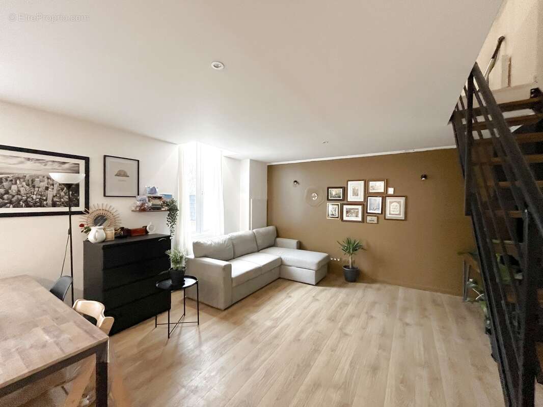 Maison à CARBON-BLANC