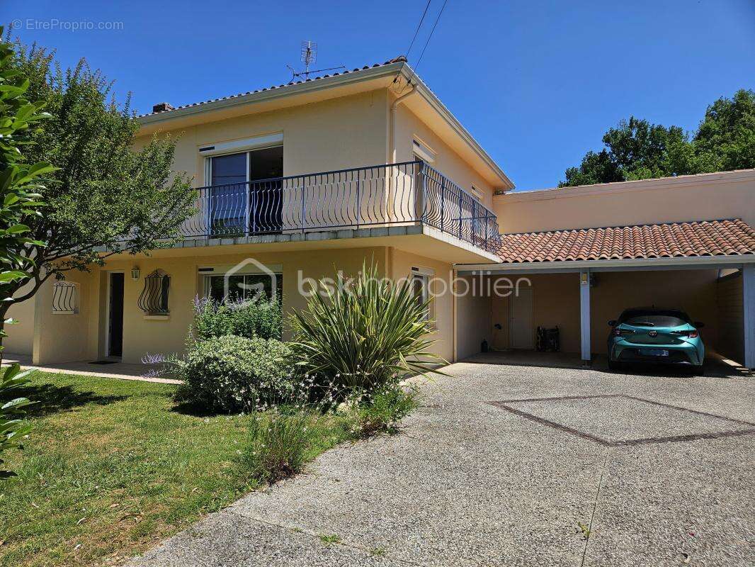 Maison à LE PASSAGE