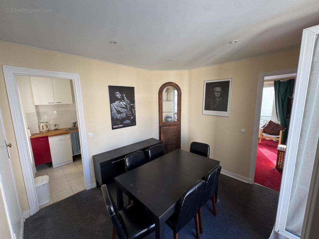 Appartement à PARIS-18E